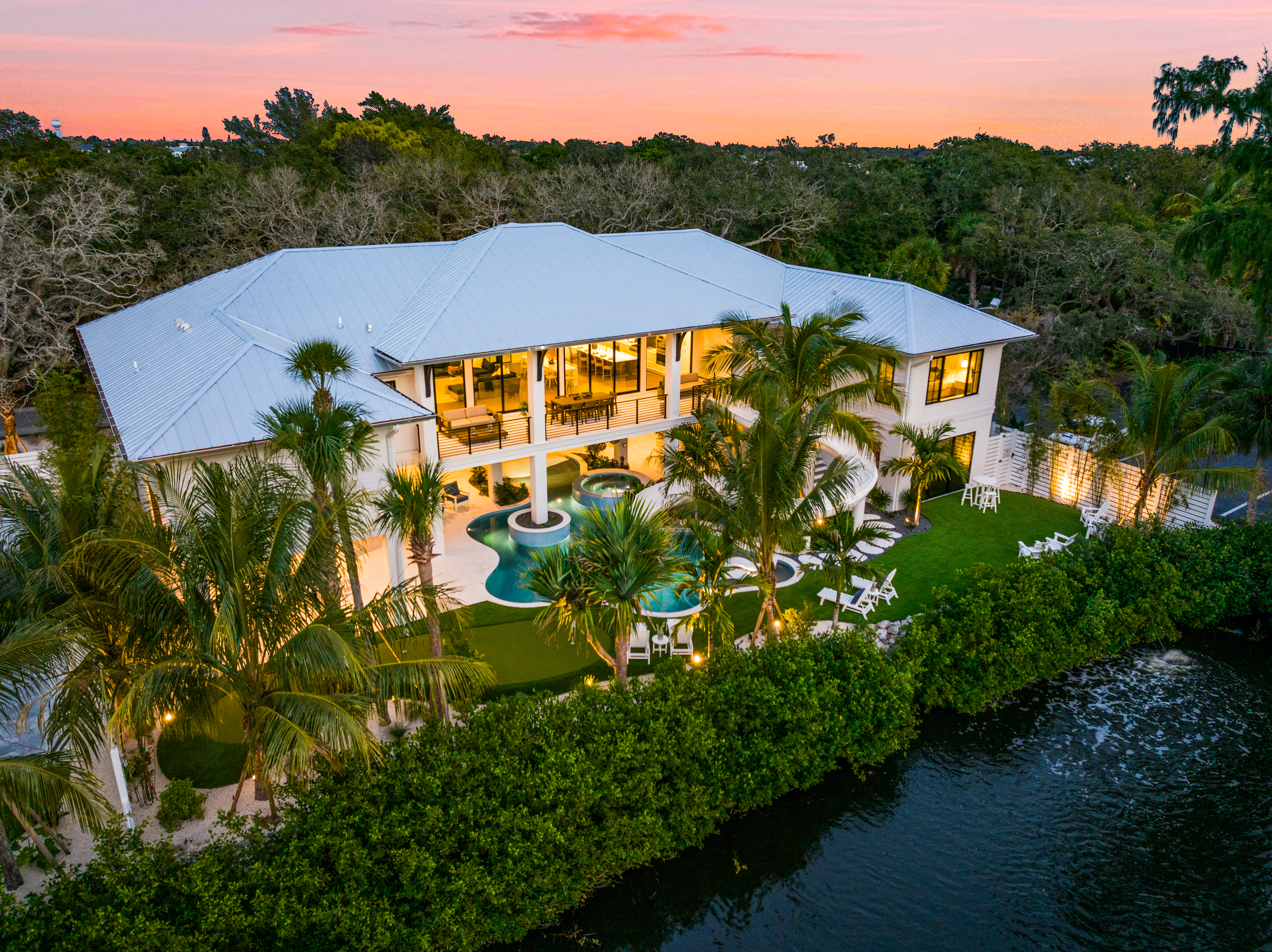 Custom coastal home built by Eason Builders Group